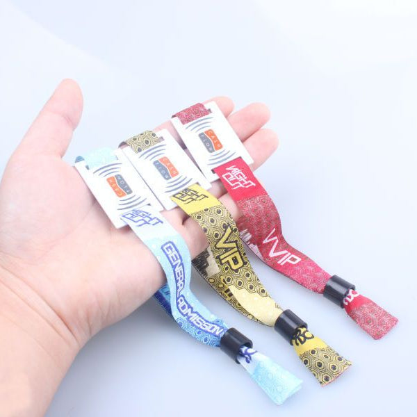 custom wristband dubai